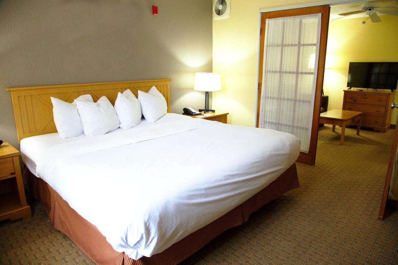 Country Inn & Suites By Radisson Bloomington-Normal West, Il Exterior foto